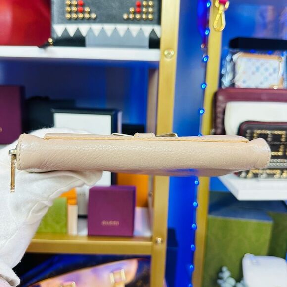 Chloe Light Cream Leather Large Wallet W/Box - Picture 7 of 14